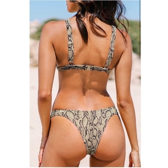 Cupshe NWT Bikini Swimsuit Low Waist V Neck Textured Snakeskin Two Piece - Picture 3 of 15